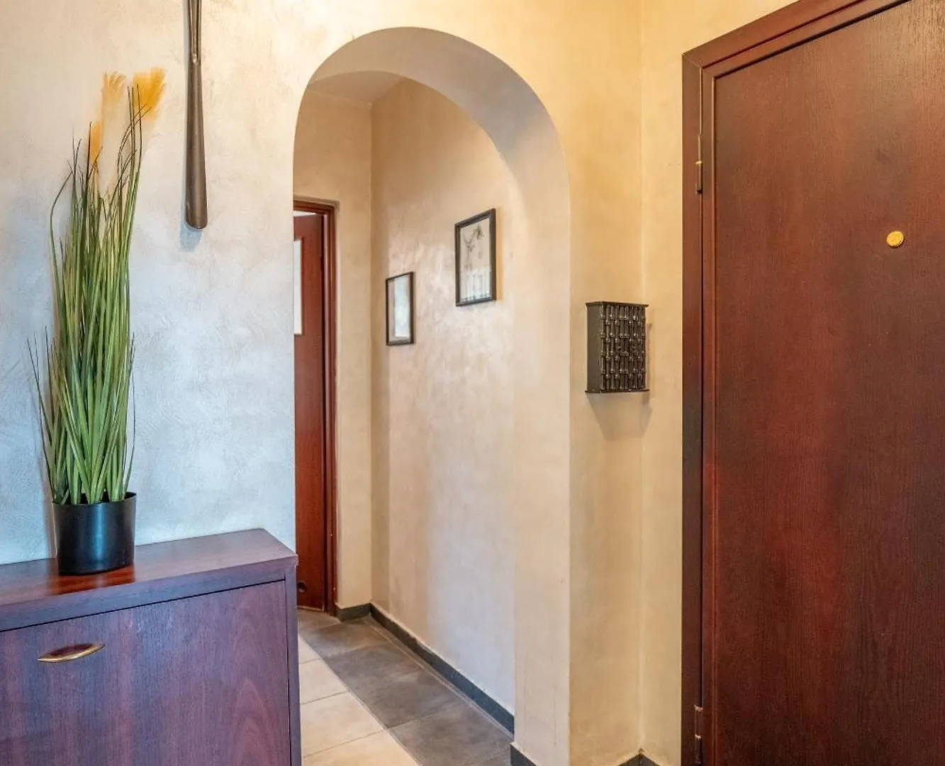 2Bdr Retro Coziness Apartment Sofia