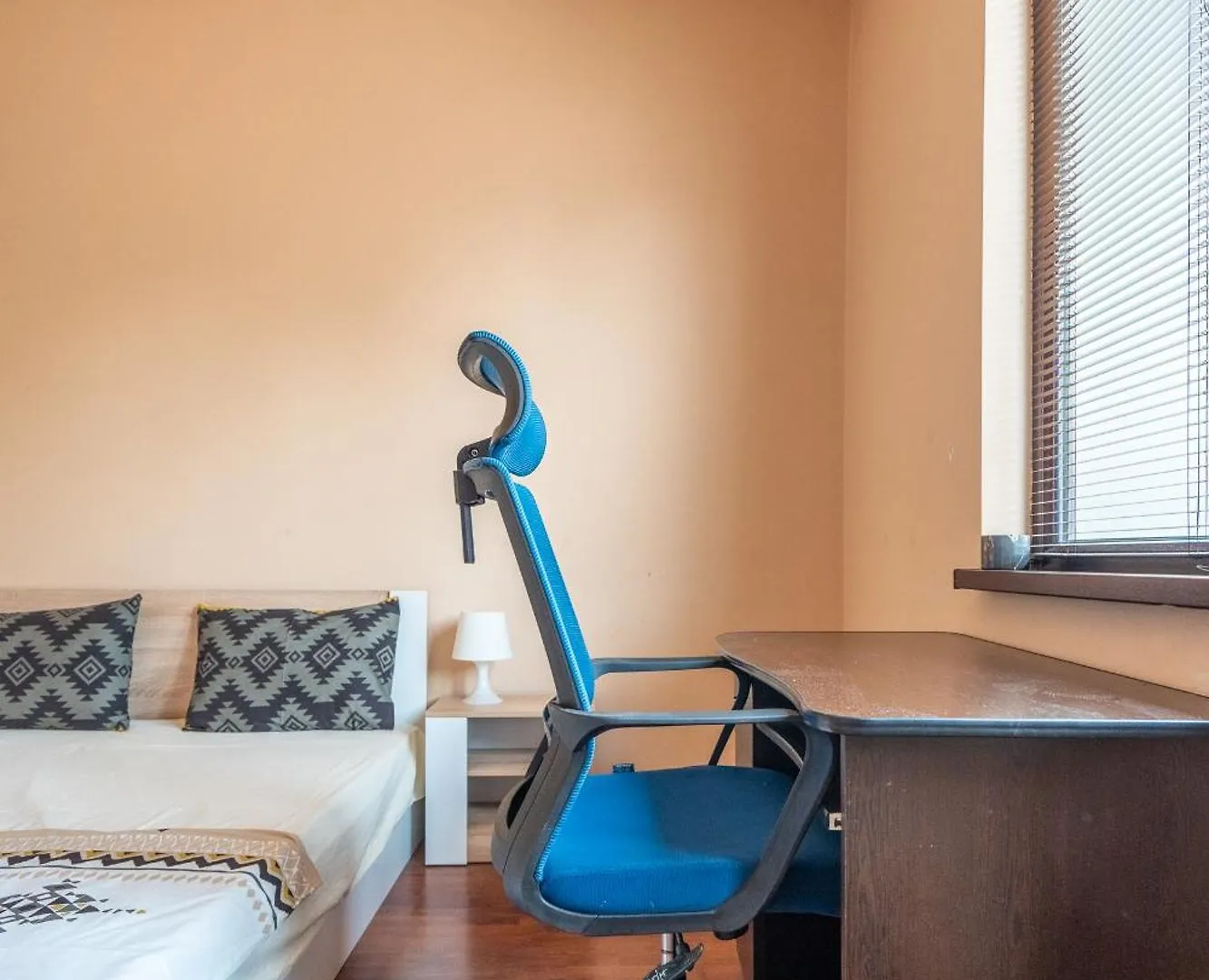 2Bdr Retro Coziness Apartment Sofia